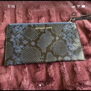 Michael Kors wristlet